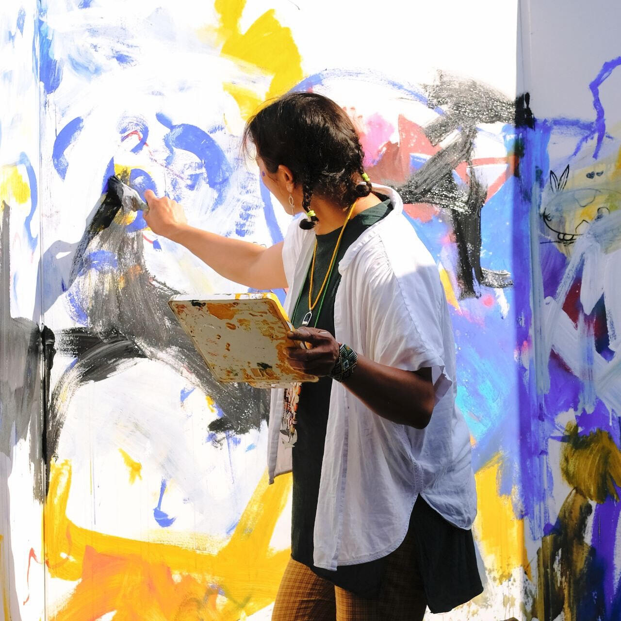 Live paintaing